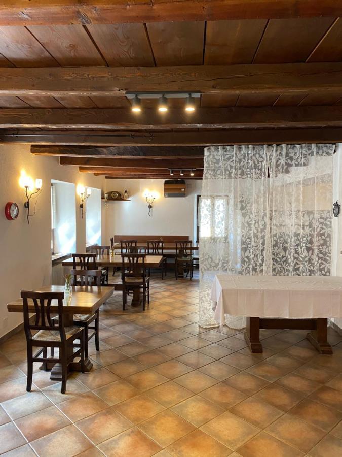 Отель Osteria Vittoria Лавертеццо Экстерьер фото