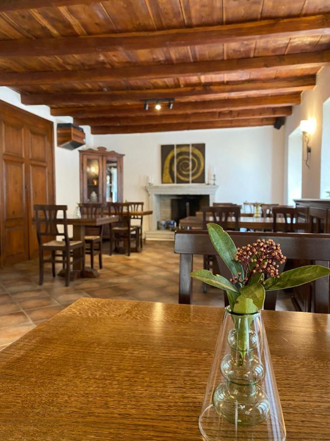 Отель Osteria Vittoria Лавертеццо Экстерьер фото